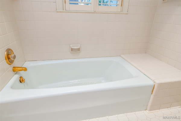 2722 Lansdowne Drive