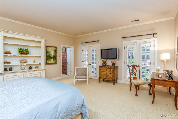 2722 Lansdowne Drive