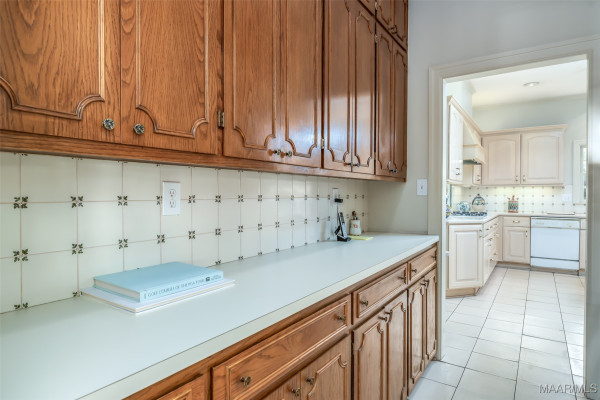 2722 Lansdowne Drive