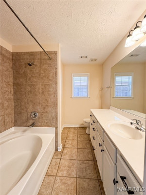 6337 Burbank Crossing Loop