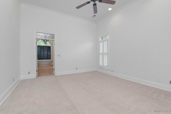 7863 Lakeridge Drive