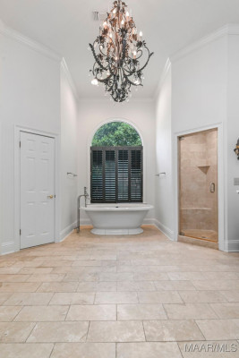 7863 Lakeridge Drive