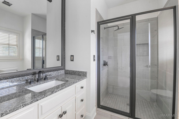 7863 Lakeridge Drive