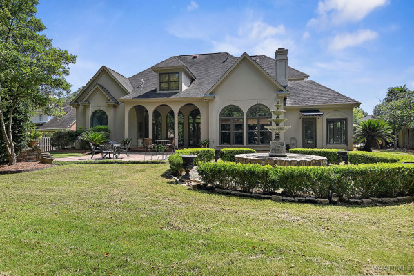 7863 Lakeridge Drive