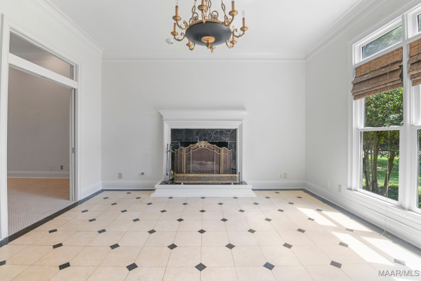 7863 Lakeridge Drive