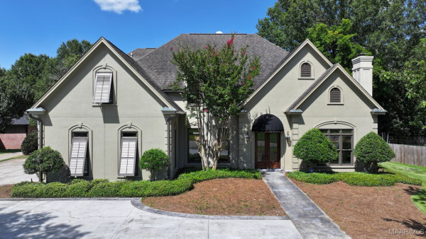 7863 Lakeridge Drive