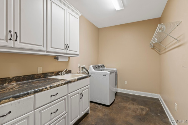 6313 Philadelphia Hill