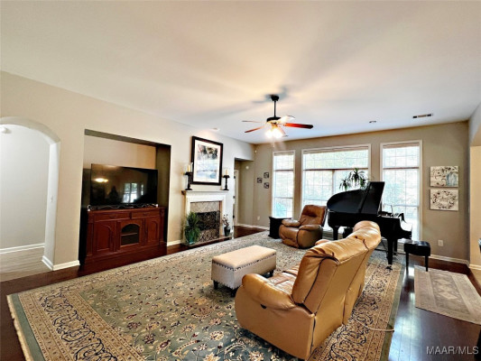 9089 Black Cherry Trail