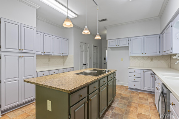 1411 Meriwether Road