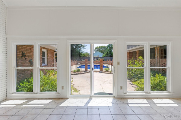 1411 Meriwether Road