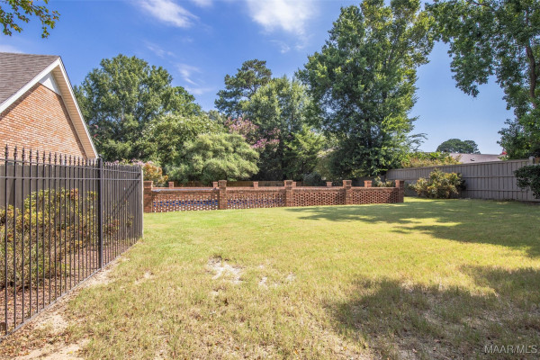 1411 Meriwether Road