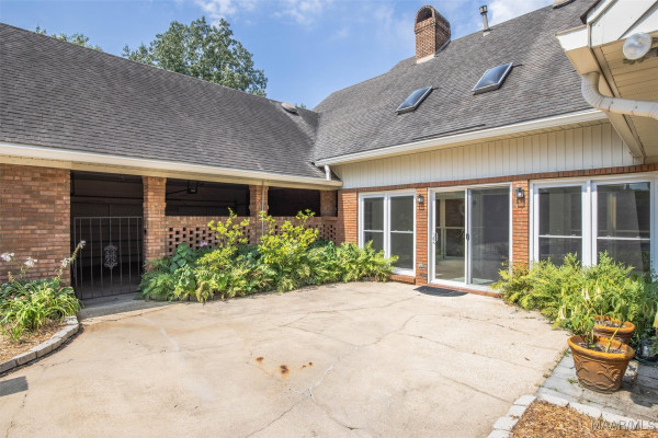 1411 Meriwether Road