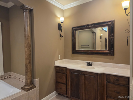 1113 OLD BRECKENRIDGE Lane