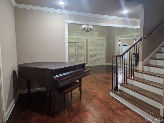 1113 OLD BRECKENRIDGE Lane