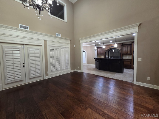 1113 OLD BRECKENRIDGE Lane