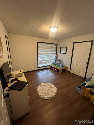 1270 County Road 87 Road