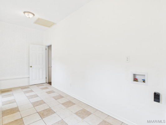 701 Ridgedale Lane