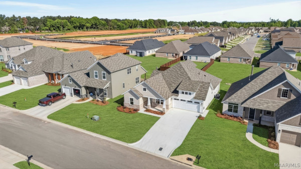 9600 Dakota Drive