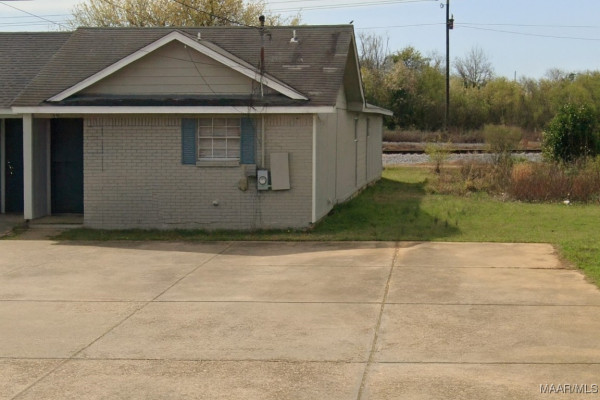 690 N Pass Road