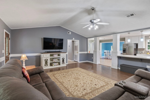 824 County Road 1 . N