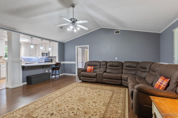 824 County Road 1 . N