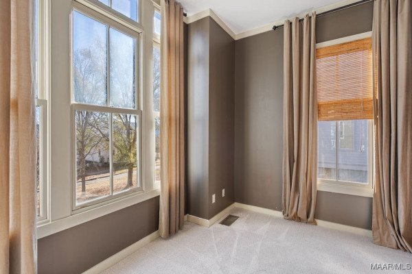 5 Avenue of the Waters .