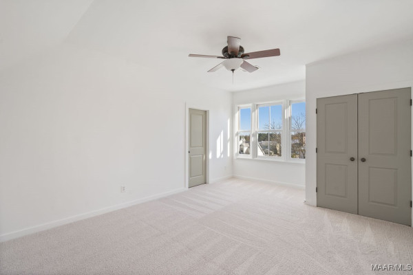 5 Avenue of the Waters .