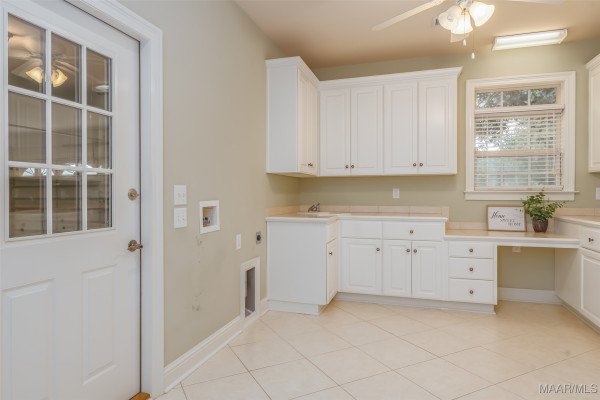 404 Grove Park Loop