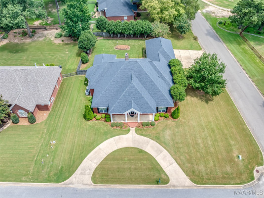 404 Grove Park Loop
