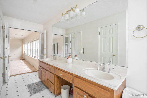 2310 Halcyon Boulevard