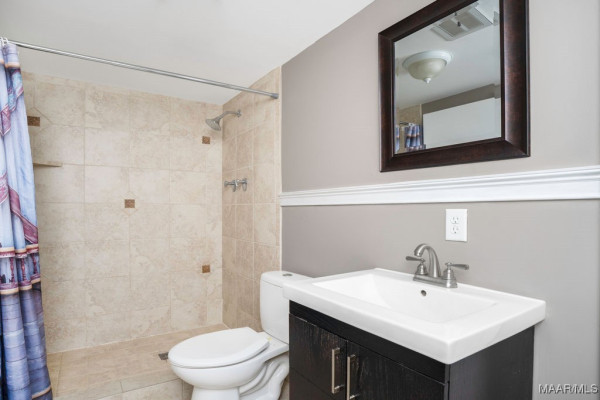 925 GREEN FOREST Drive