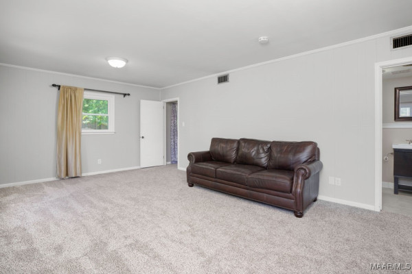 925 GREEN FOREST Drive