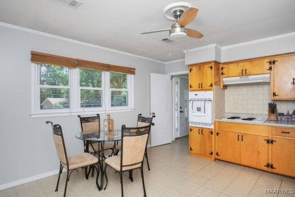 925 GREEN FOREST Drive