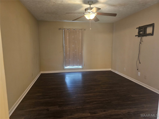 6361 WILLOW GLEN Court