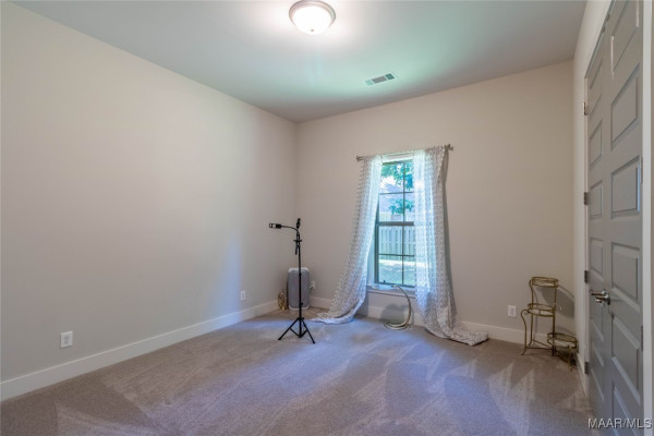 8901 Crescent Lodge Drive