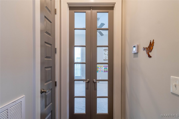 8901 Crescent Lodge Drive