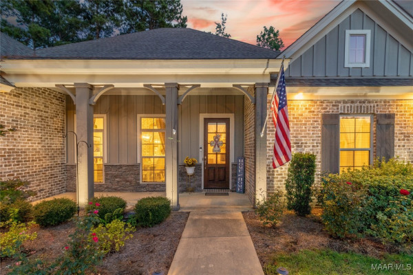 8901 Crescent Lodge Drive