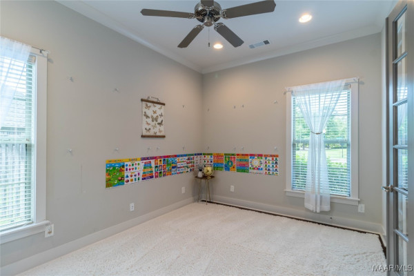 8901 Crescent Lodge Drive