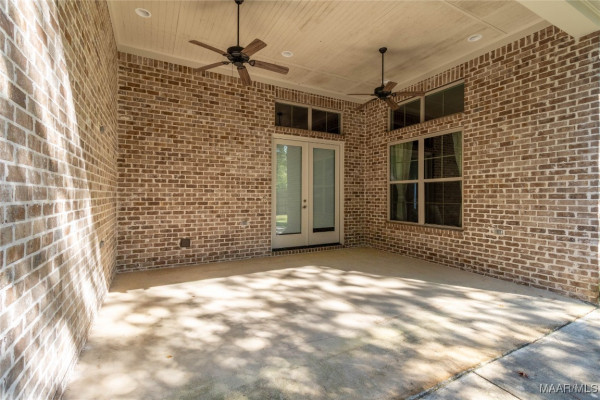 8901 Crescent Lodge Drive