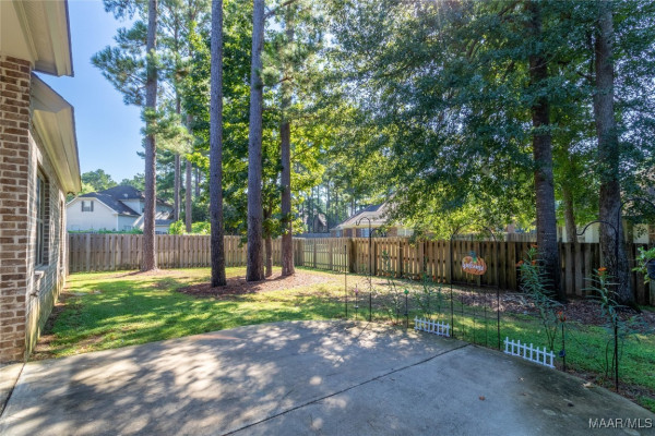 8901 Crescent Lodge Drive