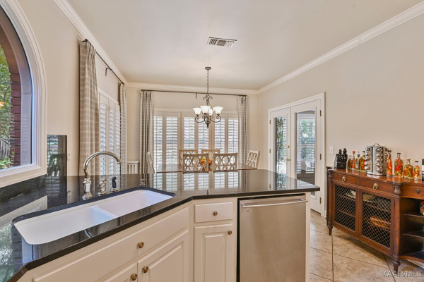 7149 PINECREST Drive