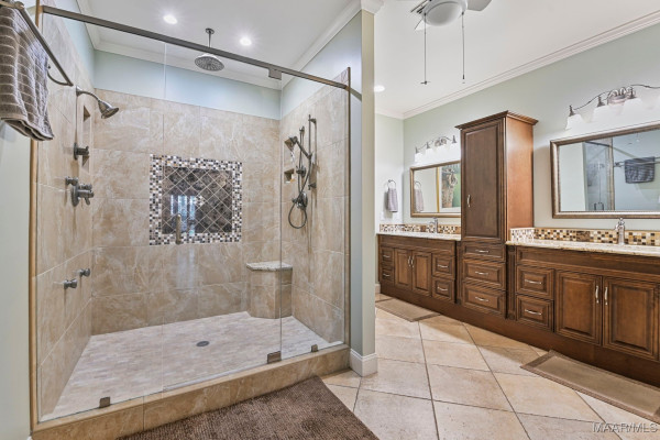 7149 PINECREST Drive