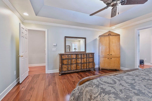 7149 PINECREST Drive