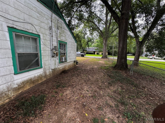127 GROVEWOOD Court