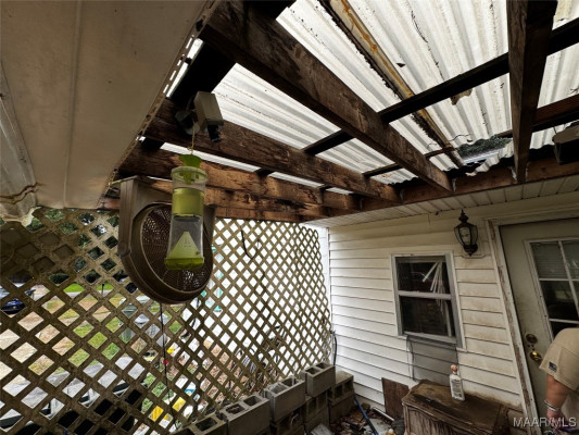 127 GROVEWOOD Court