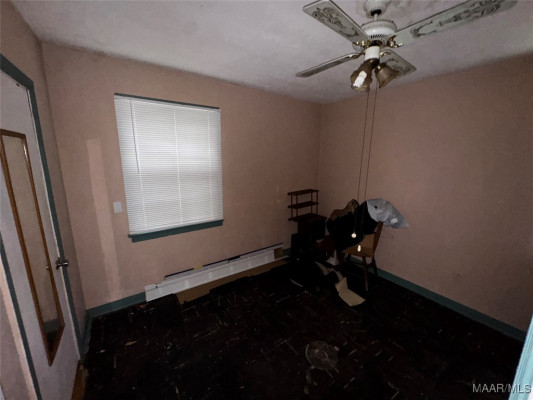 127 GROVEWOOD Court
