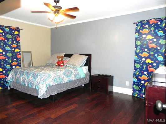 4600 Fox Den Lane