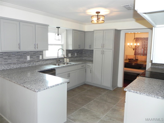 4600 Fox Den Lane