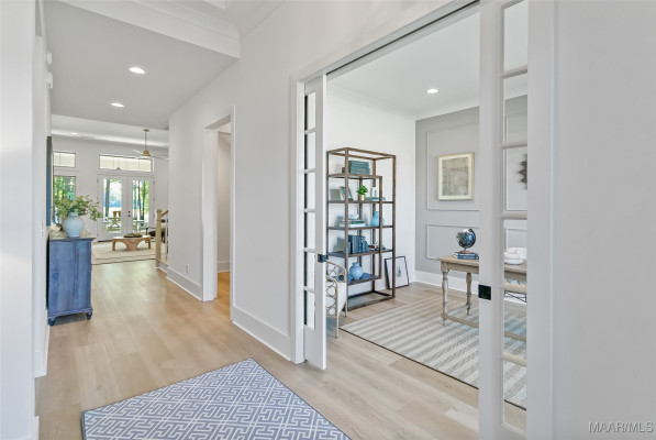 581 King's Meadow Street