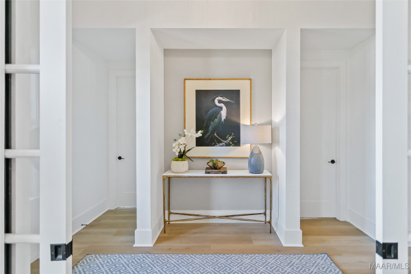 581 King's Meadow Street